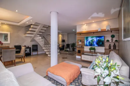 Casa com 3 Quartos à venda, 280m² no Partenon, Porto Alegre