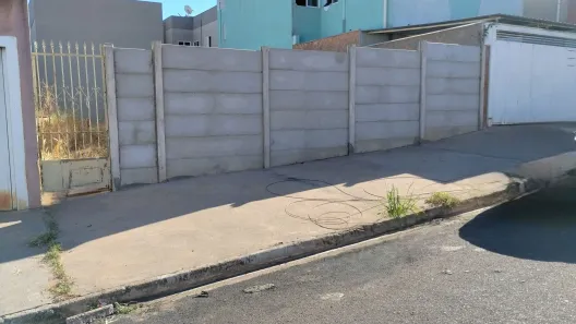 Lote/Terreno à venda, 200m² no Jardim Luiza II, Franca