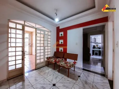 Casa com 7 Quartos à venda, 326m² no Porto Velho, Divinópolis