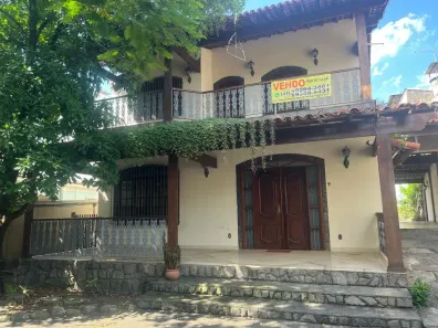 Casa com 7 Quartos à venda, 400m² no Cabral, Nilópolis