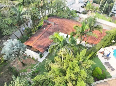 Casa com 4 Quartos para venda ou aluguel, 420m² no Jardim Blumenau, Blumenau