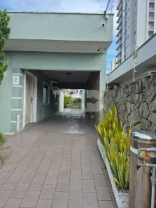 Casa com 3 Quartos à venda, 340m² no São João, Itajaí