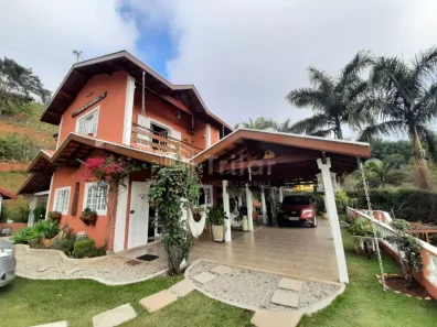 Fazenda/Sítio com 4 Quartos à venda, 250m² no Vila São Geraldo, São José dos Campos