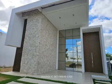 Sobrado com 4 Quartos à venda, 300m² no Centro, Petrolina