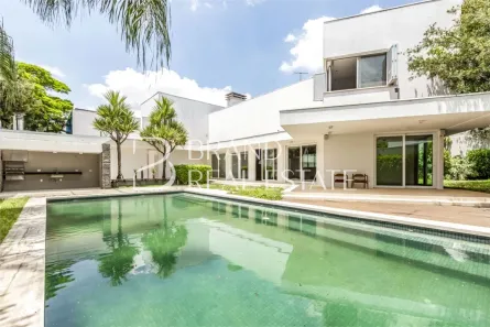 Casa com 4 Quartos à venda, 650m² no Jardim Luzitânia, São Paulo