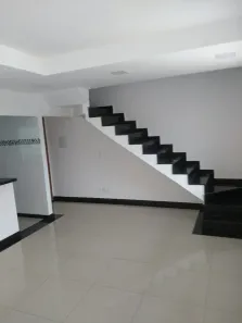 Casa com 3 Quartos à venda, 200m² no Lúcio de Abreu, Contagem