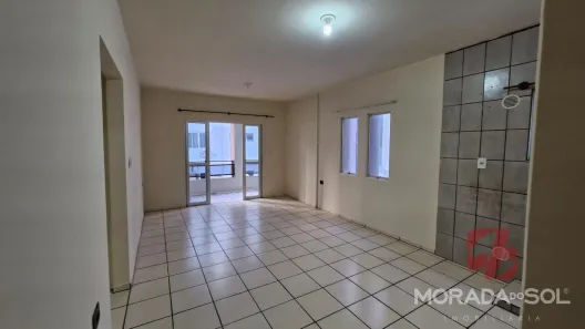Apartamento com 2 Quartos para alugar, 75m² no Meia Praia, Itapema