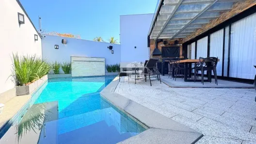 Casa com 3 Quartos à venda, 240m² no Camboinhas, Niterói