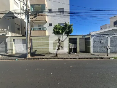 Apartamento com 2 Quartos para alugar, 58m² no Saraiva, Uberlândia