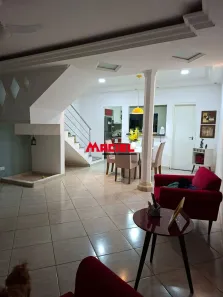 Sobrado com 3 Quartos à venda, 140m² no Jardim Califórnia, Jacareí