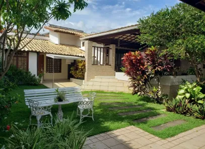 Casa de Condomínio com 5 Quartos à venda, 250m² no Itapuã, Salvador