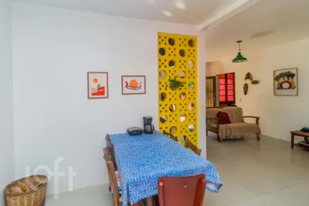 Casa com 3 Quartos à venda, 180m² no Vila Nova, Porto Alegre