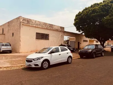 Galpão/Depósito/Armazém à venda, 722m² no Jardim Universal, Araraquara