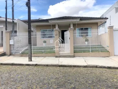 Casa com 4 Quartos à venda, 220m² no Jardim Carvalho, Ponta Grossa