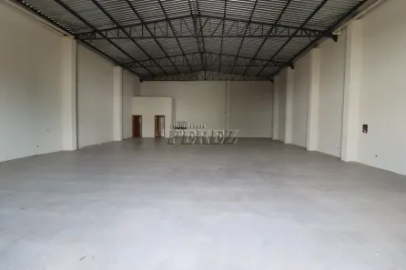 Galpão/Depósito/Armazém para alugar, 500m² no Vila Ziober, Londrina