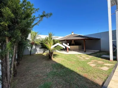 Sobrado com 5 Quartos para alugar, 500m² no Nossa Senhora Aparecida, Uberlândia