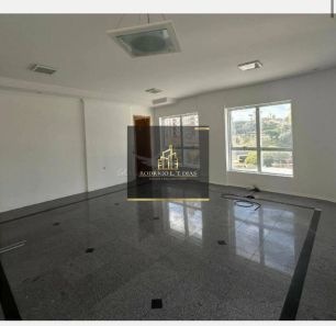 Sala Comercial à venda, 37m² no Centro, Jundiaí