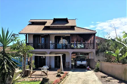 Sobrado com 4 Quartos à venda, 270m² no , Itapoá