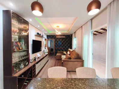 Casa com 5 Quartos à venda, 440m² no Bandeirantes, Contagem