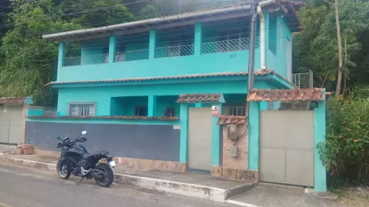 Sobrado com 2 Quartos para venda ou aluguel, 120m² no Centro, Maricá