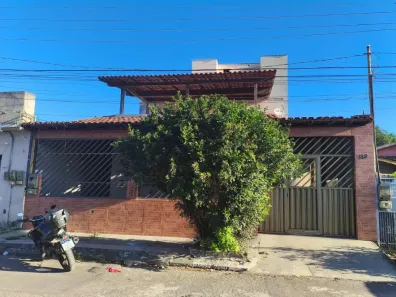 Casa com 4 Quartos para alugar, 100m² no Araçás, Vila Velha