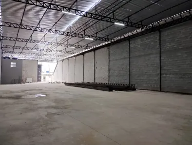 Galpão/Depósito/Armazém para alugar, 800m² no Vila Maria Helena, Duque de Caxias