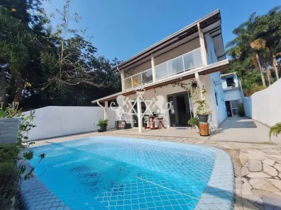 Sobrado com 4 Quartos à venda, 285m² no Massaguaçu, Caraguatatuba