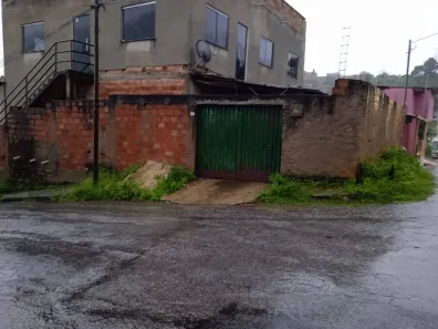 Casa com 6 Quartos à venda, 300m² no São Salvador, Betim
