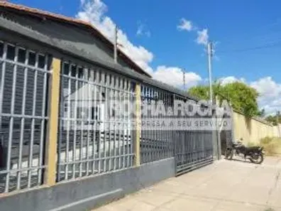 Casa com 3 Quartos à venda, 255m² no Centro, Teresina