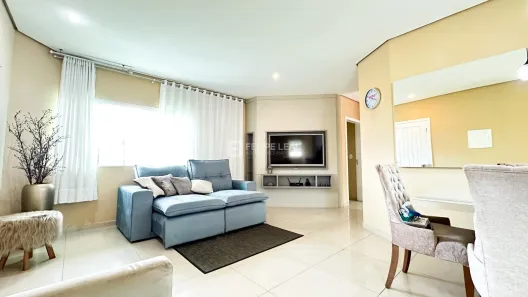 Sobrado com 3 Quartos à venda, 170m² no Fazenda Santo Antônio, São José