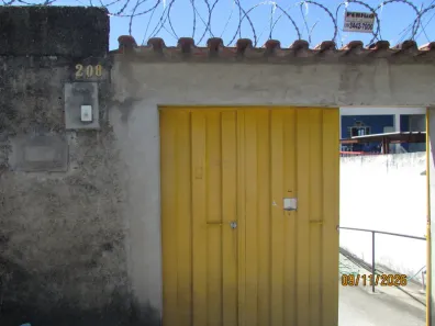 Casa com 2 Quartos para alugar, 70m² no Ressaca, Contagem