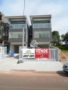 Sobrado com 3 Quartos à venda, 167m² no Guarani, Colombo