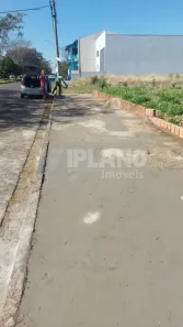 Lote/Terreno à venda, 300m² no Jardim Embaré, São Carlos