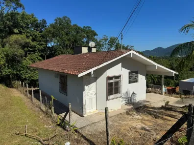 Casa com 2 Quartos para alugar, 60m² no Badenfurt, Blumenau