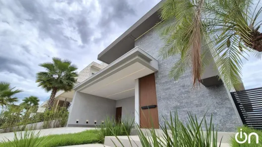 Casa de Condomínio com 3 Quartos à venda, 404m² no Petrópolis, Várzea Grande