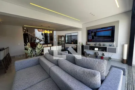 Casa com 3 Quartos à venda, 250m² no Swiss Park, Campinas