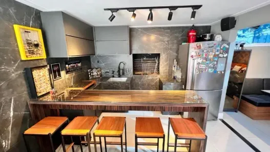 Sobrado com 3 Quartos à venda, 183m² no Uberaba, Curitiba