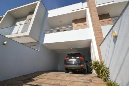 Sobrado com 3 Quartos à venda, 140m² no Estância Velha, Canoas