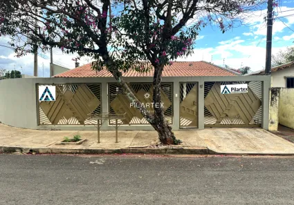 Casa com 6 Quartos à venda, 180m² no Antares, Londrina