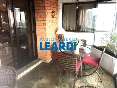 Apartamento com 4 Quartos à venda, 200m² no Vila Uberabinha, São Paulo
