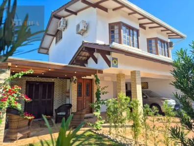 Casa com 4 Quartos à venda, 234m² no Campeche, Florianópolis