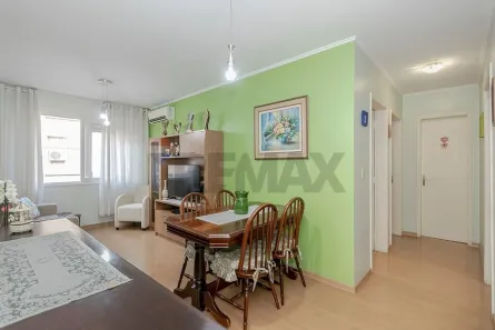 Apartamento com 2 Quartos à venda, 53m² no Vila Ipiranga, Porto Alegre