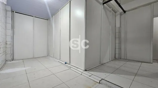 Sala Comercial para alugar, 21m² no Santa Regina, Camboriú