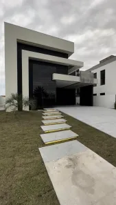 Casa de Condomínio com 3 Quartos à venda, 232m² no Laranjal, Pelotas