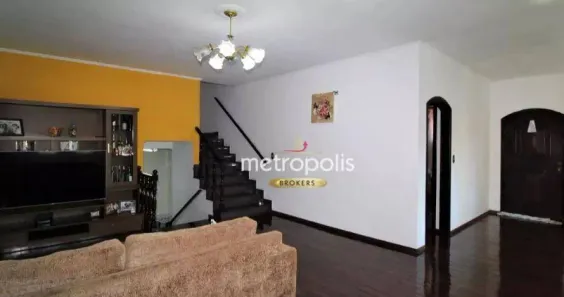 Sobrado com 4 Quartos à venda, 218m² no Santa Maria, Santo André