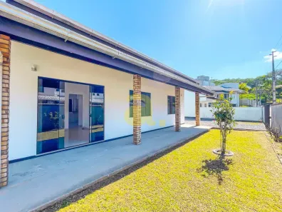 Casa com 3 Quartos à venda, 300m² no Itoupavazinha, Blumenau