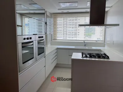 Apartamento com 3 Quartos à venda, 230m² no Cidade Nova, Itajaí