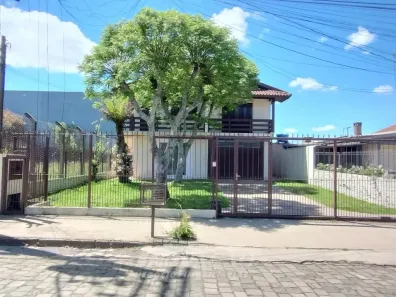 Casa com 6 Quartos para alugar, 180m² no Desvio Rizzo, Caxias do Sul
