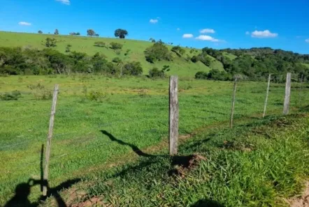 Fazenda/Sítio com 2 Quartos à venda, 70m² no Centro, Angatuba