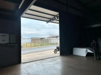 Galpão/Depósito/Armazém para alugar, 1400m² no Jardim Maracanã, Uberaba